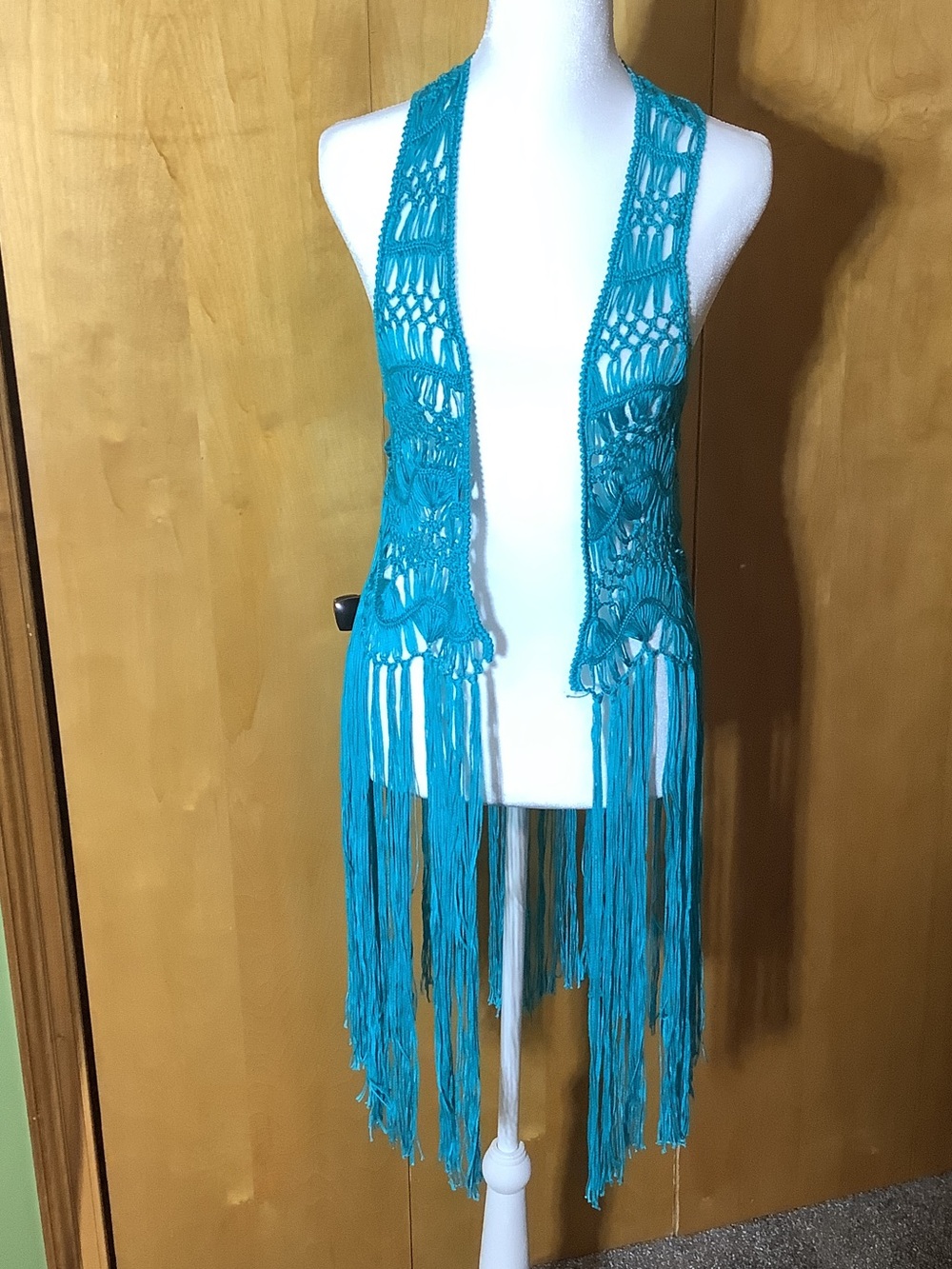 Pink Cattlelac turquoise fringed vest, size small